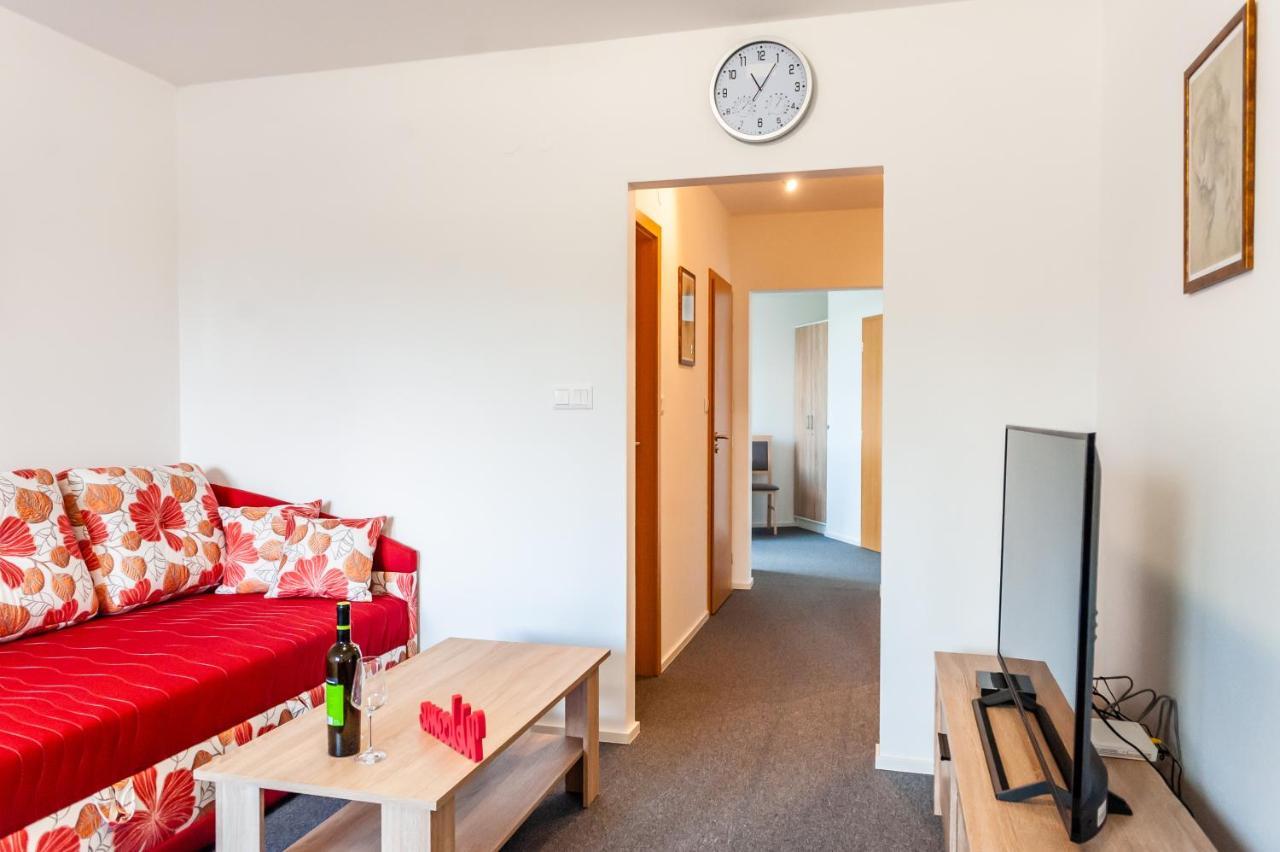 Apartmany Summit Besenova Bagian luar foto